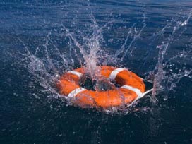 Akdeniz'de tekne battı: 35 göçmen kayıp