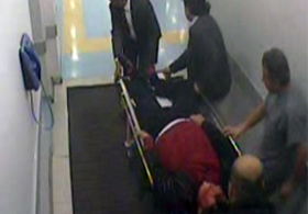 Ibrahim Tatlıses'in sedyedeki görüntüsü