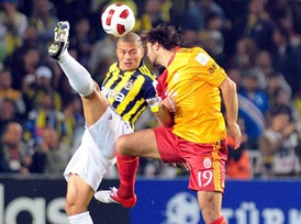 Süper Lig'de perde derbi ile açılıyor