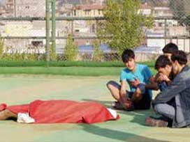 Göğsüne top yiyen üniversiteli genç hayatını kaybetti