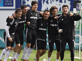 Beşiktaş'ta neşeli antrenman