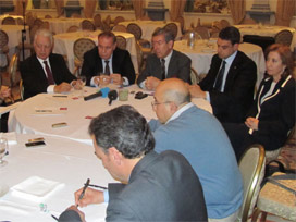 'İsrail ile ilişkileri biz düzeltiriz'