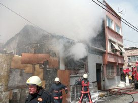 Asfalt fabrikasında yangın çıktı