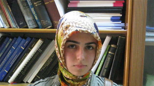 Başörtülü öğrenci Tüpraş'a alınmadı