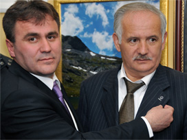 Kürtün'ünSaadet'li başkanı AK Parti'ye geçti