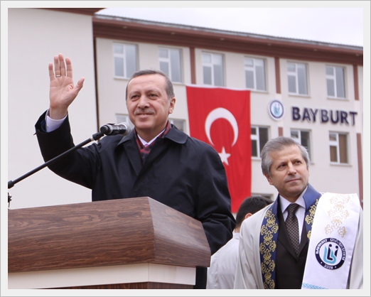 36 Eserin toplu açılışını yaptı