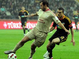 Arena'da bir ileri, bir geri