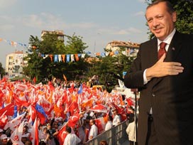 Başbakan, İstanbul'da meydana iniyor