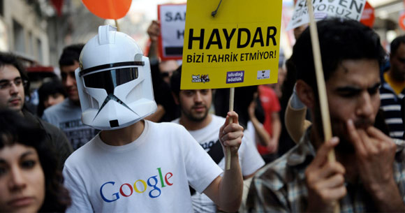 Binler ‘İnternetime dokunma’ dedi