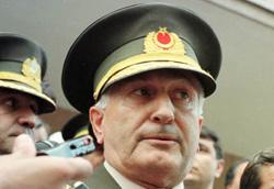 Her istediğini yapmışÇevik Bir Her istediğini yapmış