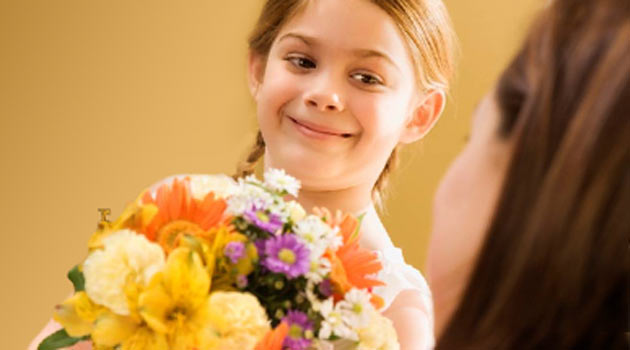 Çiçeklerinizin daha uzun süre canlı kalmasının 8 yolu