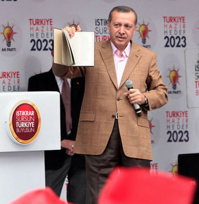 Başbakan: 'Kürtçenin önünü biz açtık!'