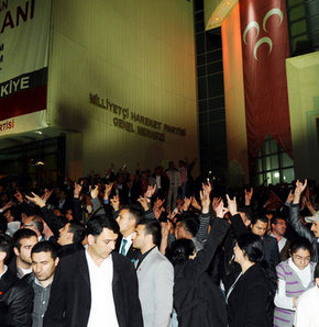 Bahçeli'ye böyle sahip çıktılar