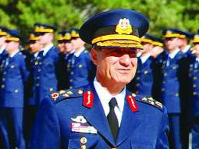 Balanlı'nın terfi işi YAŞ