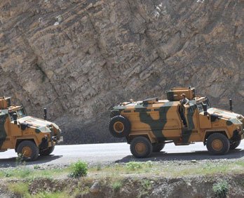 Mayına dayanıklı kirpilerle sınıra sevkiyat