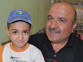 Zümrüt Apartmanı hayatını alt üst etti