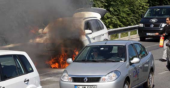 E-5'te lüks cip yandı