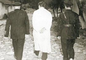 Menderes'in Kalemi Bugün KIRILMIŞTI