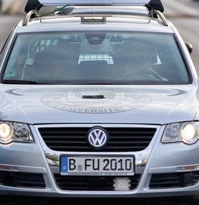 Sürücüsüz otomobil trafiğe çıktı