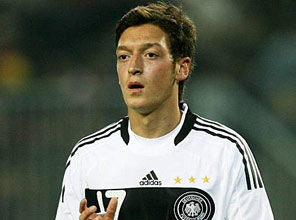 Mesut Özil'in babasından şok açıklama