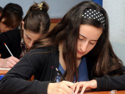 Bayram öncesi öğrencilere burs müjdesi