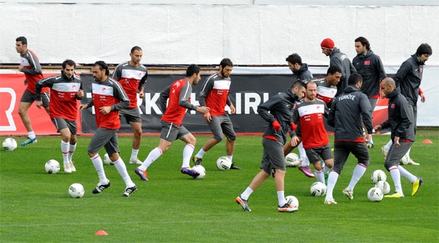 Milli Takım Kampından Kötü Haber