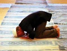 Namazları Aksatıyorum; Hep Aynı Sûreleri Okuyorum