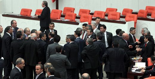 TBMM'de "faşist" tartışması