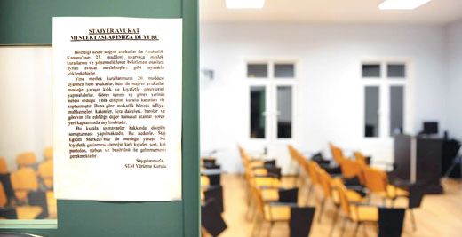 'Darbeci Baro'dan başörtüsü zulmü