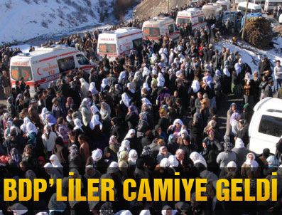 BDP'liler camiye geldi