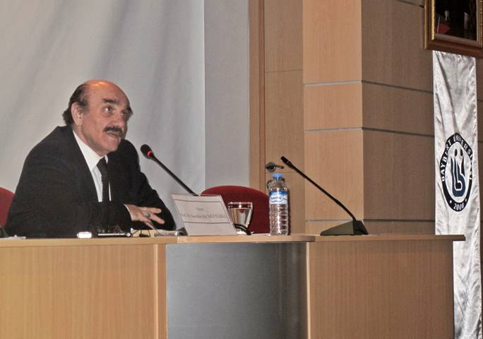 BAYBURT ÜNİVERSİTESİ’NDE “İSLAM ve İLİM” KONFERANSI