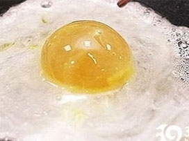 Bu yumurta tavuktan değil Çinliden çıktı!