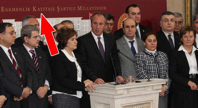 Cemil Çiçek'e hakaret yağdırdı