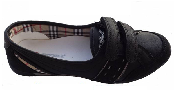 Hep Birlikte 1000 Kadına Ayakkabı Alalım