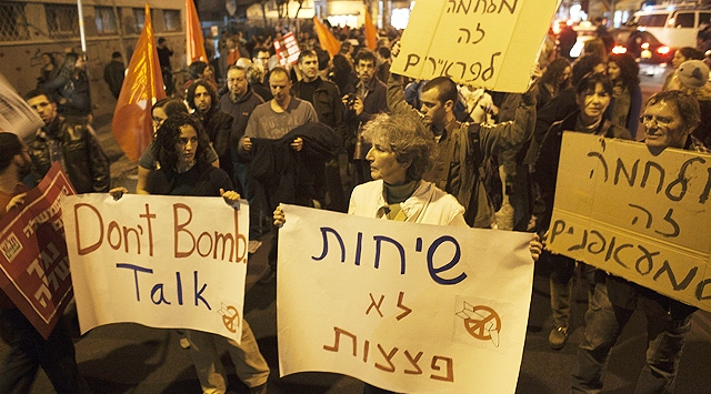 İsrail'de "İranlıları Seviyoruz" Gösterisi