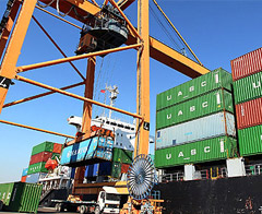 Dış ticaret açığının Şubat ayı başarısı