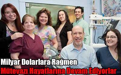 Zuckerberg Ailesi Her Şeye Rağmen Çalışıyor