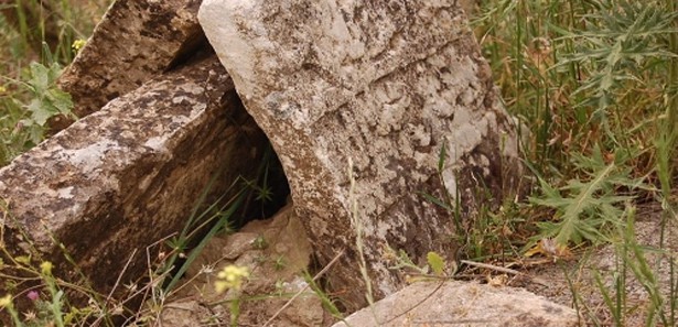 13 metrelik mezar hayrete düşürdü