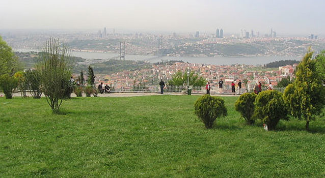 Günay'dan Çamlıca'ya cami tepkisi