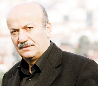 YAZARIMIZ Ahmet TÜRKAN'IN Başından neden kaynar sular döküldü.