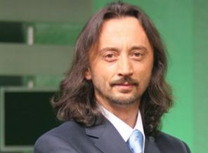 Yeni Şafak'ta bayrak değişimi