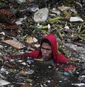 Filipinler'de Şiddetli kasırga!