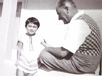 Atatürk'ün manevi kızı trafik kurbanı!