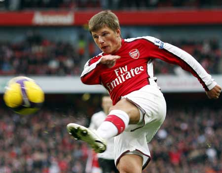 İngilizler Arshavin’i Cimbom’a getirmeye kararlı