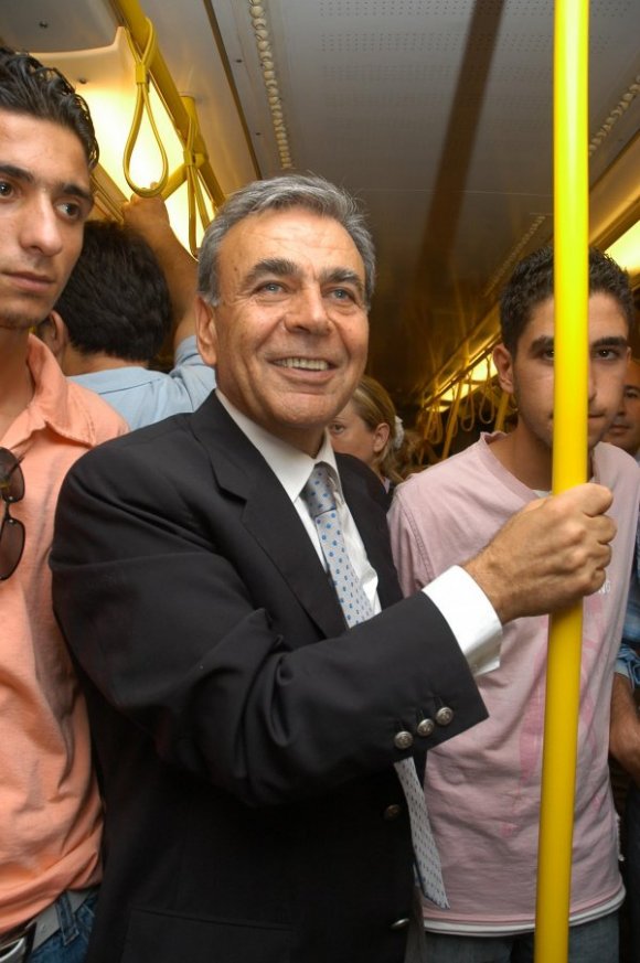 İzmir metrosunun yolscu sayısı %10 arttı!