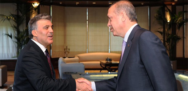 Erdoğan, Gül'ü hastanede ziyaret etti