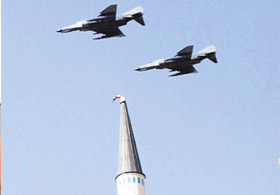 Minareye  F4 teması ile ilgili soruşturma !