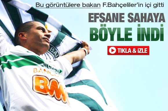 Alex'e görkemli imza töreni!