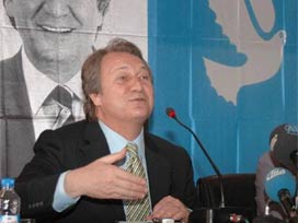 Zeki Sezer istifa sinyali verdi