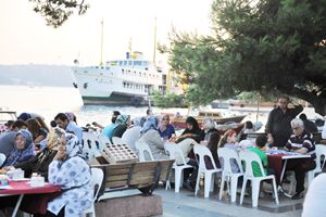 Komşuluk, Huzur ve Paylaşma Sokak İftarları’nda